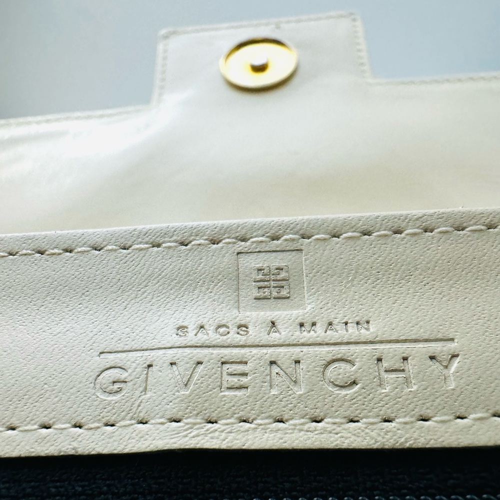 Authentic Givency White Cream Leather Handbag Made in Italy  D.PAT 896710 - Picture 10 of 16